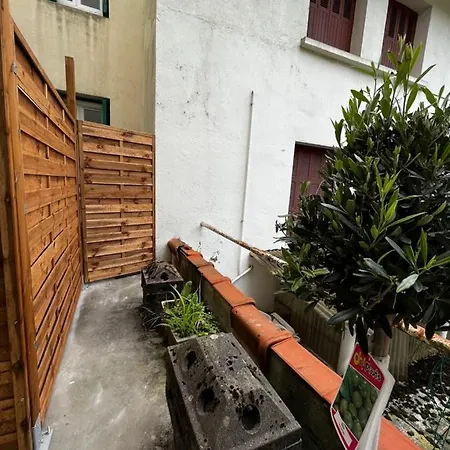 Escapade Dans Grand T2 De Charme Avec Terrasse - Proche Gare Et Centre Apartament *