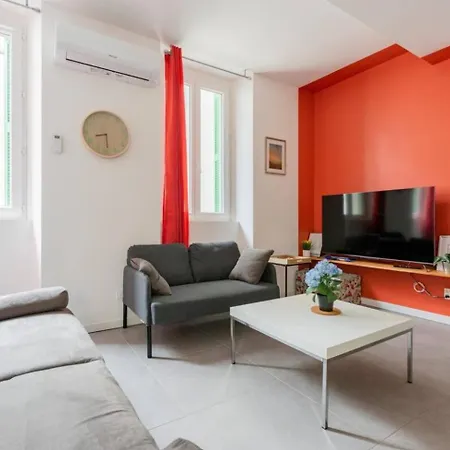 Escapade Dans Grand T2 De Charme Avec Terrasse - Proche Gare Et Centre Apartament Lourdes