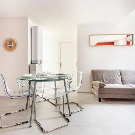 Escapade Dans Grand T2 De Charme Avec Terrasse - Proche Gare Et Centre * Lourdes