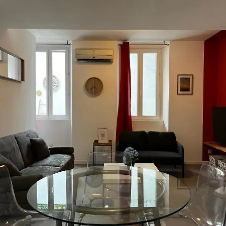 Escapade Dans Grand T2 De Charme Avec Terrasse - Proche Gare Et Centre Apartment