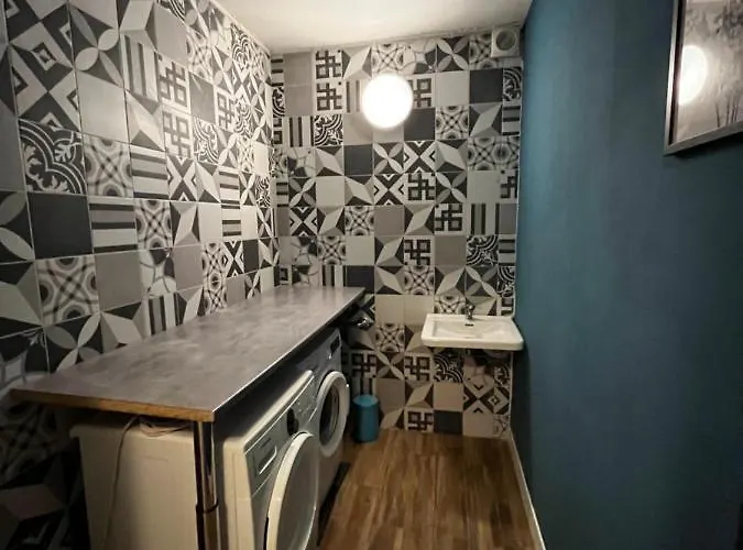 Escapade Dans Grand T2 De Charme Avec Terrasse - Proche Gare Et Centre Apartman *