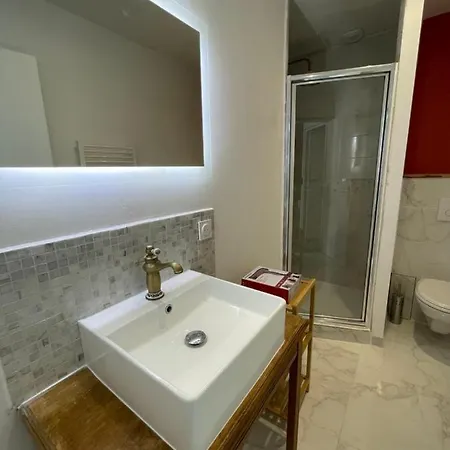 아파트 Escapade Dans Grand T2 De Charme Avec Terrasse - Proche Gare Et Centre 루르드